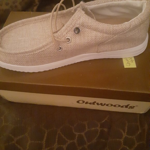 Shoes - Brand new pair of shoes never have been worn
